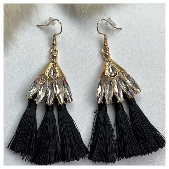 51Twenty Jewelry - BLACK CRYSTAL TASSEL EARRINGS